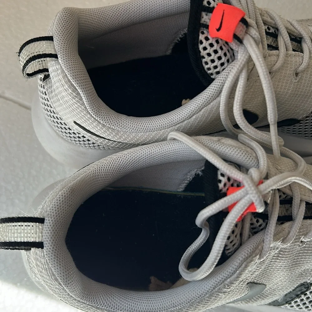 Nike questions leave